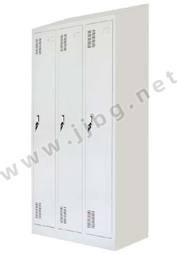 點擊查看商品:斜頂三門更衣柜