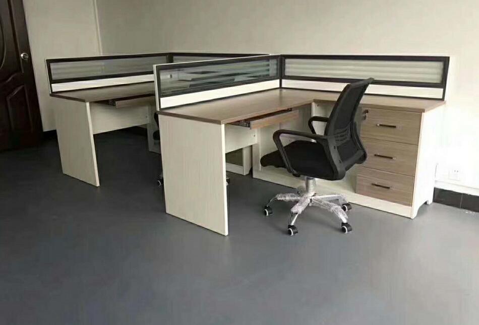 點擊查看商品:屏風工位1